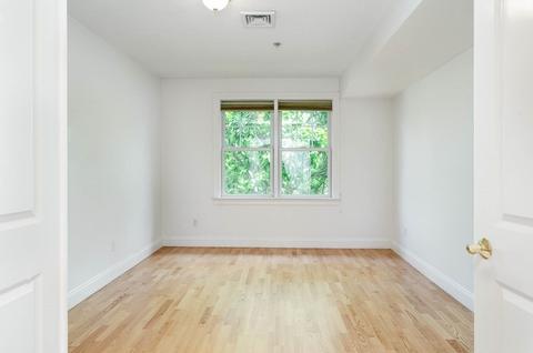 29 Maple St #L, Canton, MA 02021 photo 11