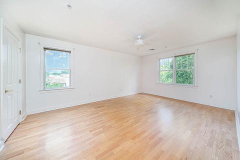 29 Maple St #L, Canton, MA 02021 photo 12