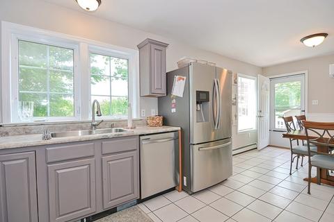 81 Uxbridge, Mendon, MA 01756 photo 7