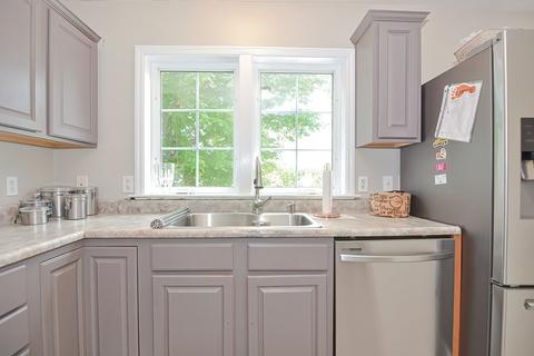 81 Uxbridge, Mendon, MA 01756 photo 8