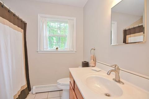 81 Uxbridge, Mendon, MA 01756 photo 16