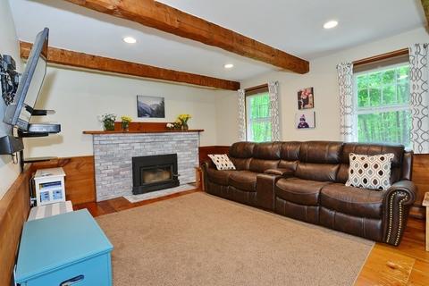 69 Walnut St, Upton, MA 01568 photo 6