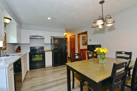 69 Walnut St, Upton, MA 01568 photo 10
