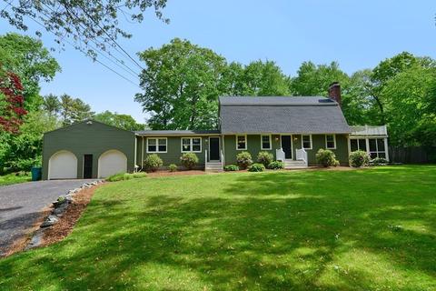 69 Walnut St, Upton, MA 01568 photo 1