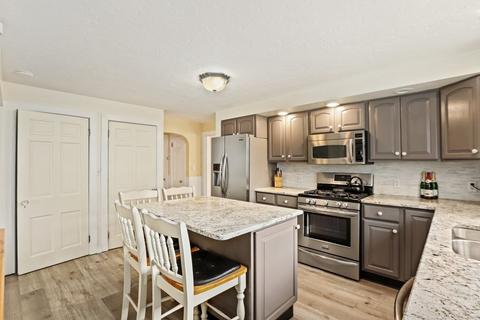 58 Farrar Ave, Worcester, MA 01604 photo 12
