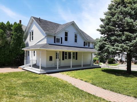 101 Downing St, Fall River, MA 02723 photo 3