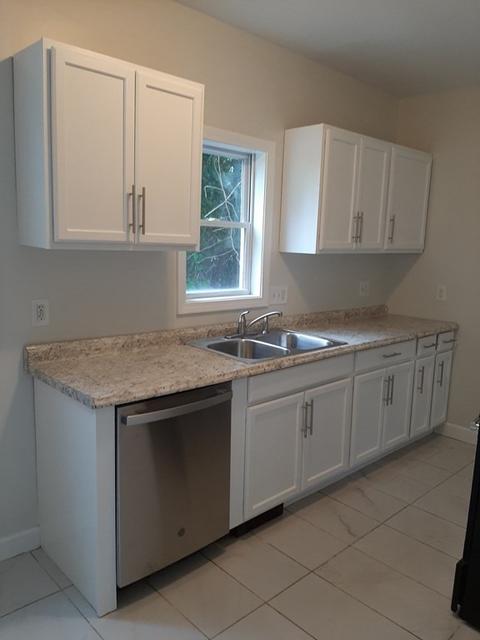 101 Downing St, Fall River, MA 02723 photo 7