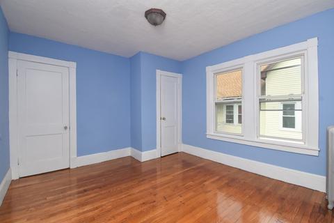 42 Shawmut St, Springfield, MA 01108 photo 5