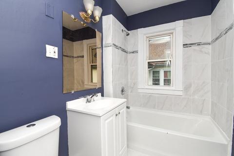 42 Shawmut St, Springfield, MA 01108 photo 13