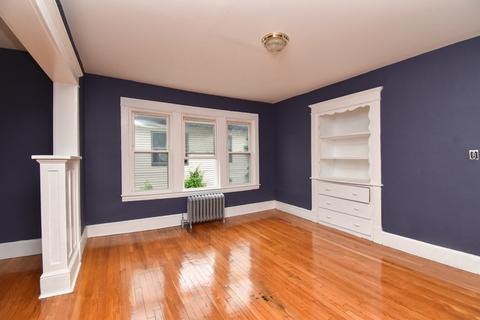 42 Shawmut St, Springfield, MA 01108 photo 8