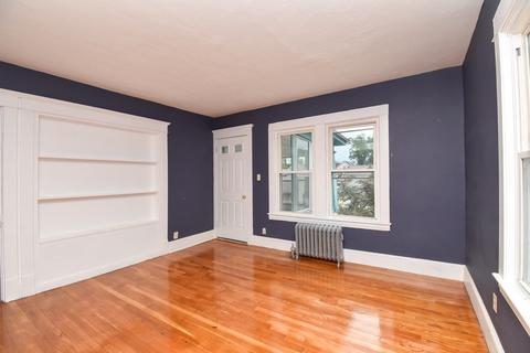 42 Shawmut St, Springfield, MA 01108 photo 6