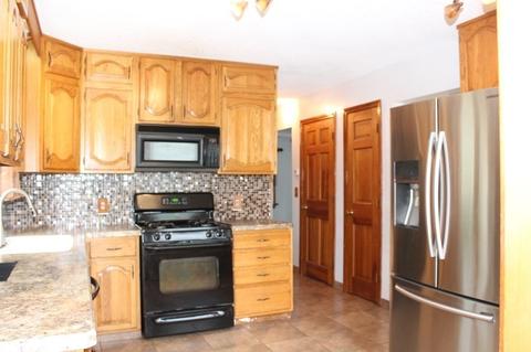 233 Savoy Ave, Springfield, MA 01104 photo 2