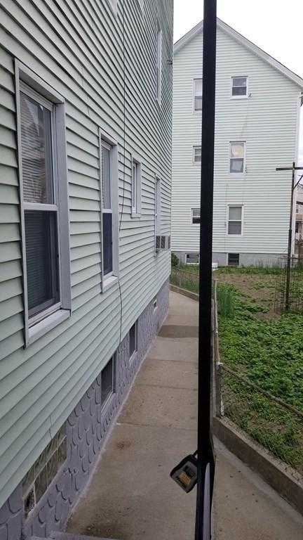 21 Buffinton St, Fall River, MA 02721 photo 2