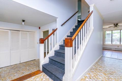 15 Sterling Rd, Hyannis, MA 02601 photo 2