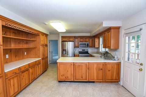 834 Mammoth Rd, Dracut, MA 01826 photo 9