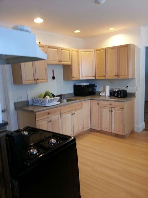 9 Lewis St, Everett, MA 02149 photo 4