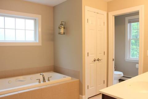 47 School St, Upton, MA 01568 photo 19