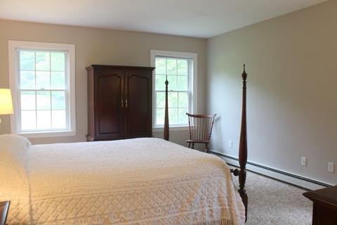47 School St, Upton, MA 01568 photo 17