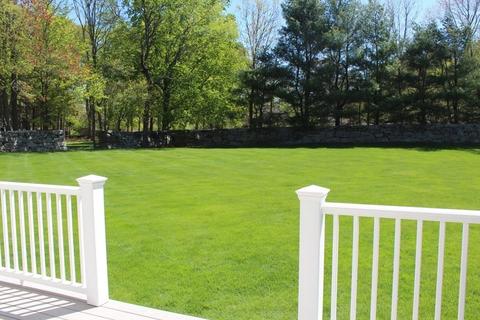 47 School St, Upton, MA 01568 photo 35