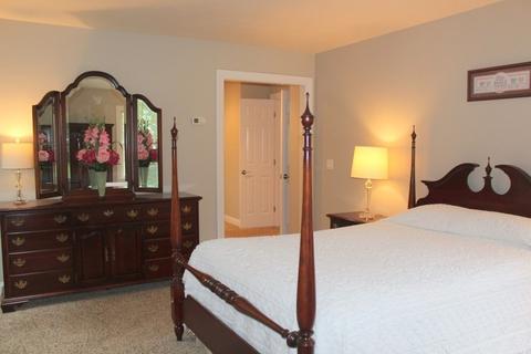 47 School St, Upton, MA 01568 photo 18