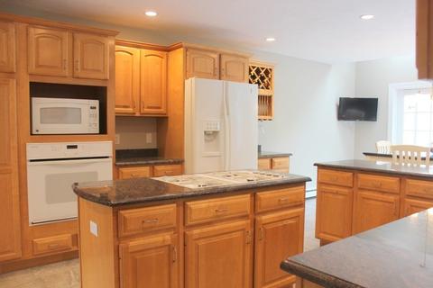 47 School St, Upton, MA 01568 photo 6