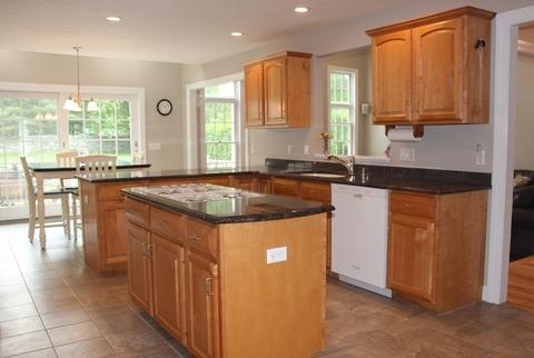 47 School St, Upton, MA 01568 photo 7