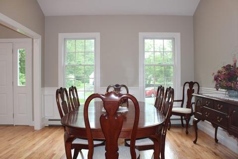 47 School St, Upton, MA 01568 photo 13
