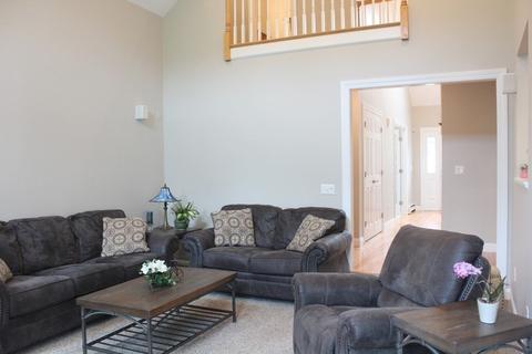 47 School St, Upton, MA 01568 photo 11