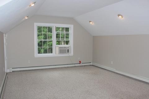 47 School St, Upton, MA 01568 photo 28