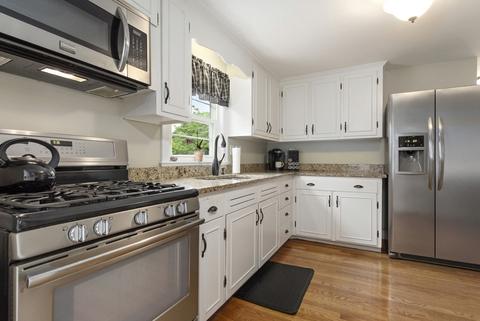 27 Elliott St, Danvers, MA 01923 photo 14