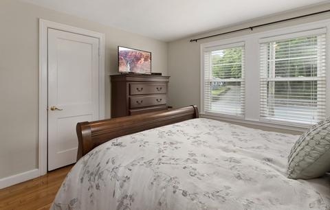 27 Elliott St, Danvers, MA 01923 photo 21