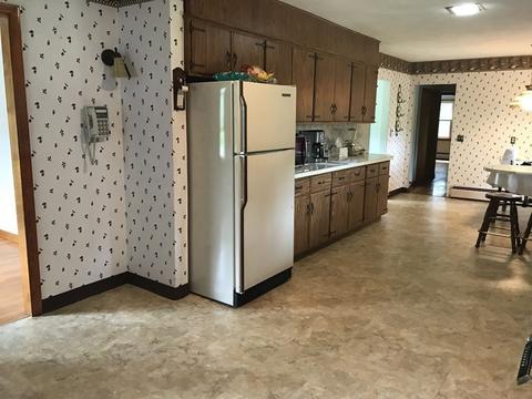 116 Hendrick St, Easthampton, MA 01027 photo 6