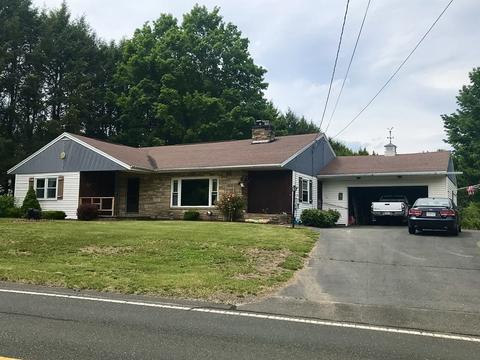 116 Hendrick St, Easthampton, MA 01027 photo 1