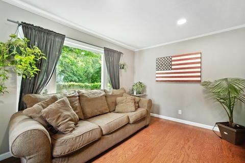 247 Dorset St, Springfield, MA 01108 photo 17