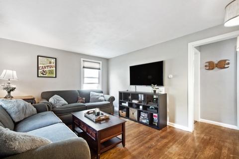 247 Dorset St, Springfield, MA 01108 photo 2