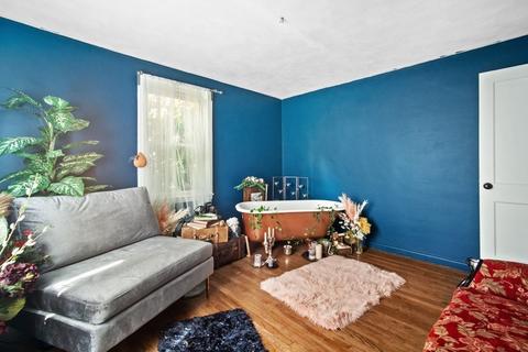 247 Dorset St, Springfield, MA 01108 photo 11