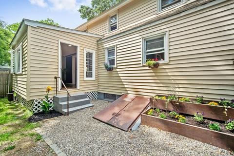 247 Dorset St, Springfield, MA 01108 photo 29