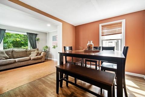 247 Dorset St, Springfield, MA 01108 photo 13
