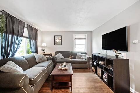 247 Dorset St, Springfield, MA 01108 photo 3