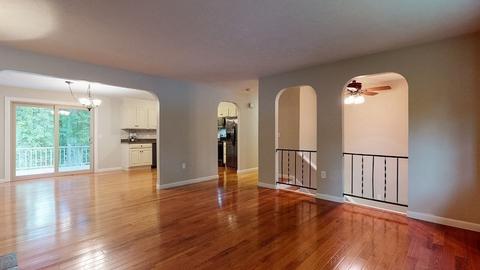 34 Heritage Rd, Sutton, MA 01590 photo 3