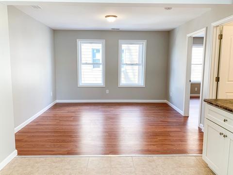 53 Moore St, Chicopee, MA 01013 photo 8