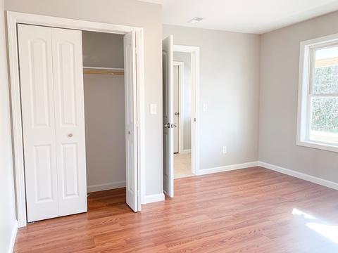 53 Moore St, Chicopee, MA 01013 photo 9