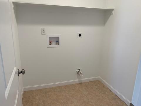 53 Moore St, Chicopee, MA 01013 photo 11