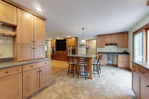 80 Tyler Rd, Townsend, MA 01469 photo 4