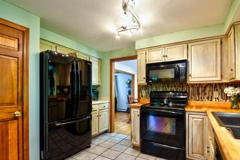 13 Station St, Upton, MA 01568 photo 6