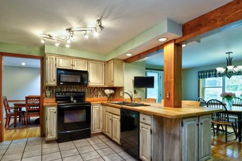 13 Station St, Upton, MA 01568 photo 4