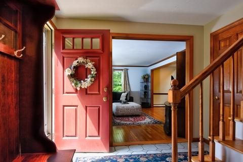 13 Station St, Upton, MA 01568 photo 3