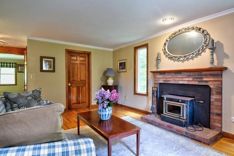 13 Station St, Upton, MA 01568 photo 17