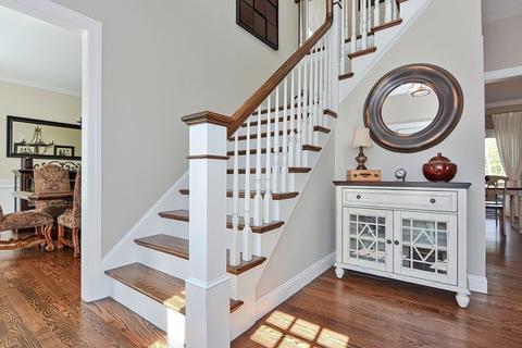 4 Dutton Dr, Mansfield, MA 02048 photo 4