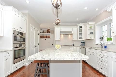 4 Dutton Dr, Mansfield, MA 02048 photo 5